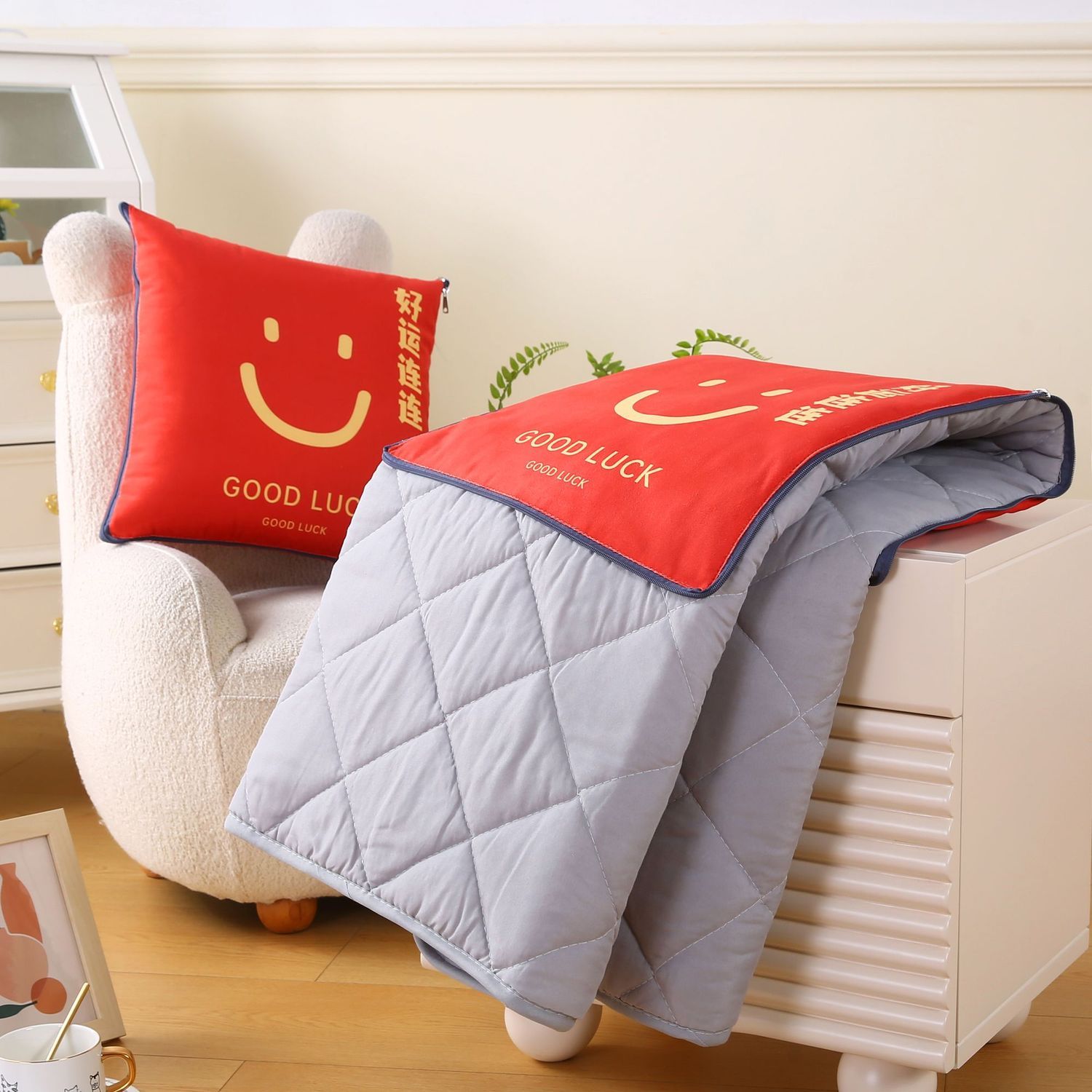 Güzel Baskılı Yumuşak Gri Kadi - Throw Pillow incelemesi ve fiyatı